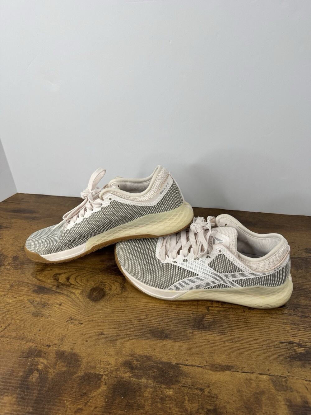 Reebok Nano 9 Womens Size 7 Gray Pink Gum CrossFit Cross Training Shoes H00759
